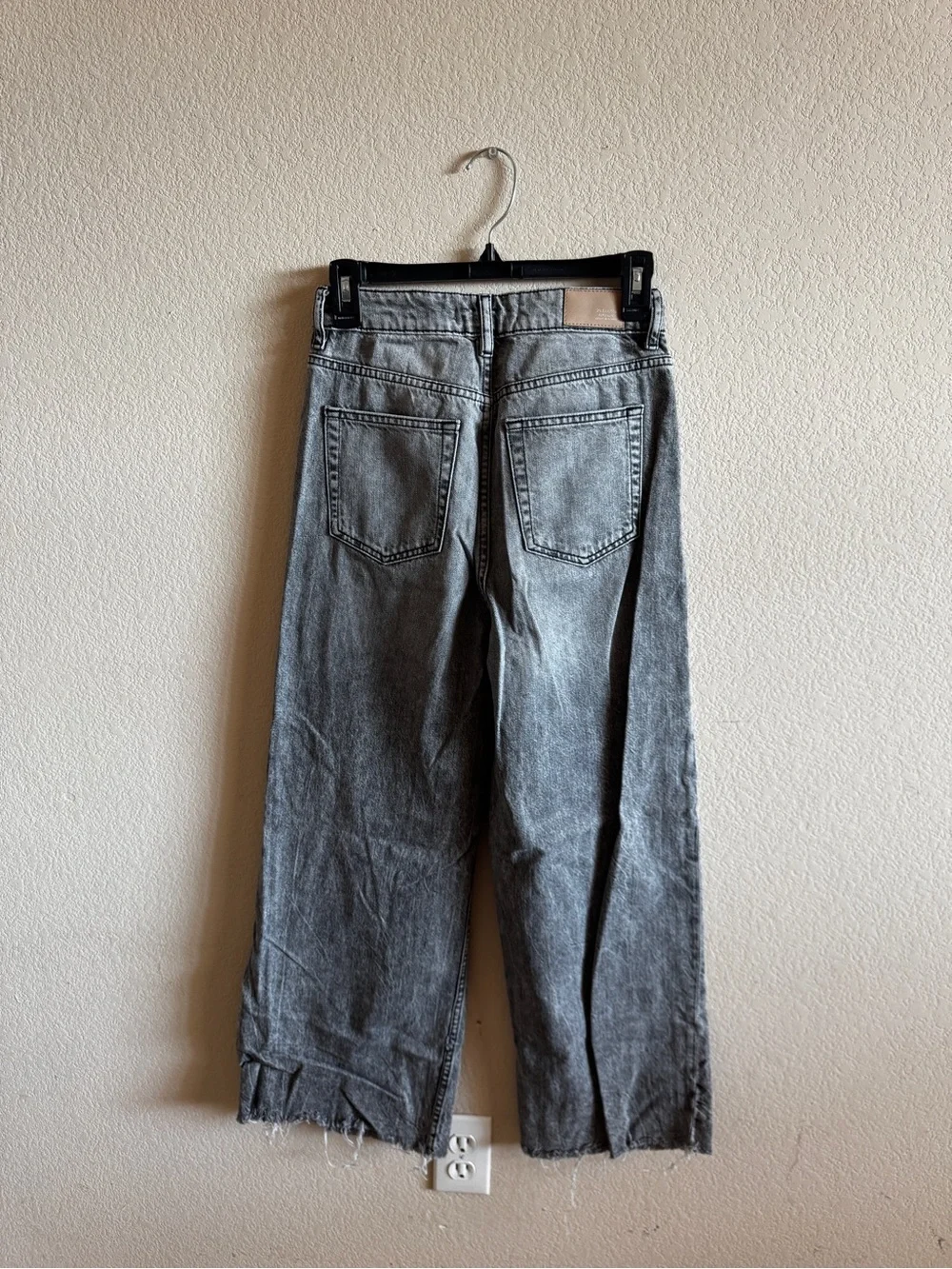 Zara Gray High-Rise Wide Leg Jeans